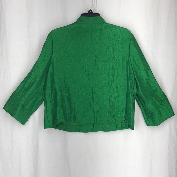 Ruby Rd. Petite vibrant green top 14P - Picture 3 of 12